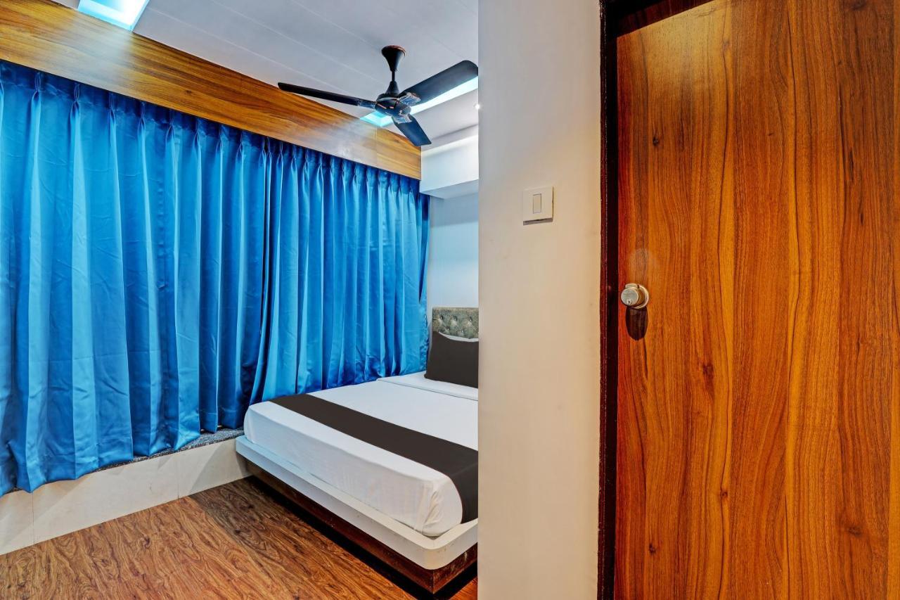 Collection O Hotel Swarg Surat Eksteriør bilde