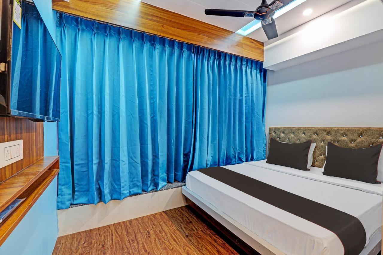 Collection O Hotel Swarg Surat Eksteriør bilde